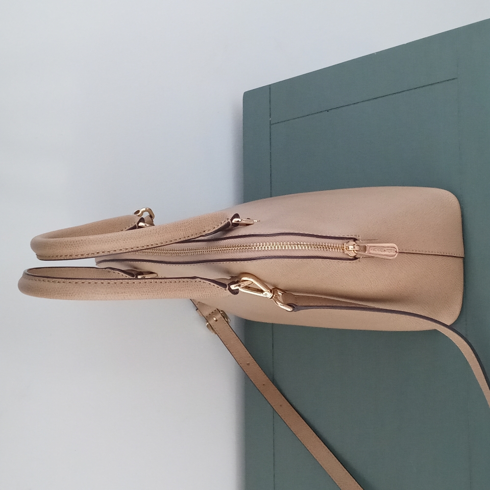 Michael Kors purse excellent condition - Picture 3 of 14